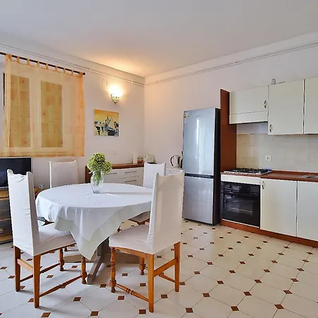 Lucija Apartment Kampor