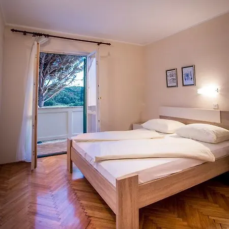 Apartment Lucija
