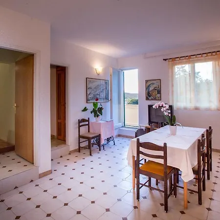 Lucija Apartment