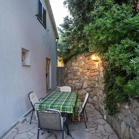 Apartment Lucija